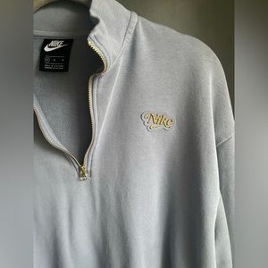 Nike periwinkle quarter zip pullover